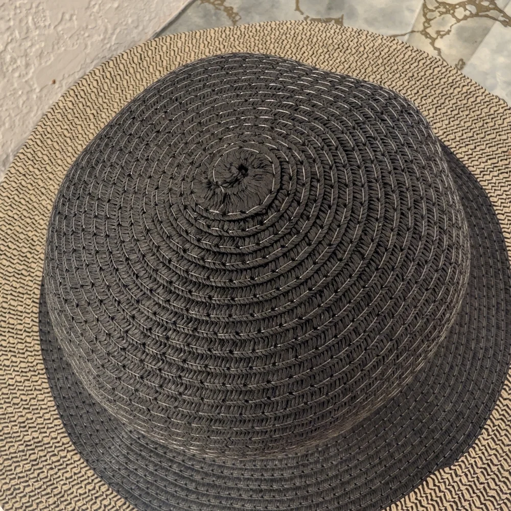Time and Tru Black and Tan Wide Brim Hat